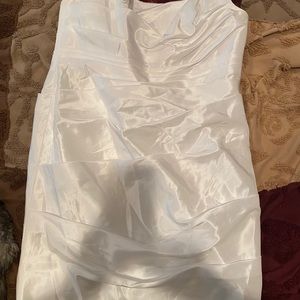 Plus size strapless short wedding dress